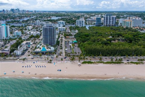 Copropriété à vendre à Fort Lauderdale, Floride: 2 chambres, 132.57 m2 № 1378686 - photo 23