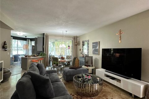 Copropriété à vendre à Pembroke Pines, Floride: 3 chambres, 147.71 m2 № 1378587 - photo 5