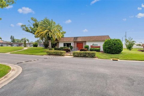 Villa ou maison à vendre à New Port Richey, Floride: 2 chambres, 76.64 m2 № 1364318 - photo 29