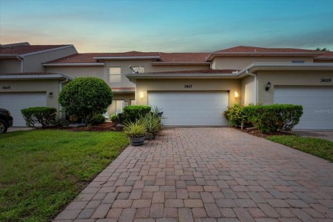 Townhouse in New Smyrna Beach, Florida 3 bedrooms, 169.45 sq.m. № 1369454 - photo 28