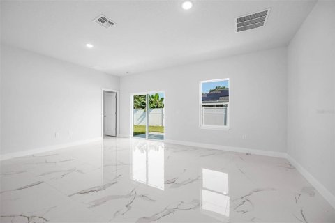 Villa ou maison à vendre à Kissimmee, Floride: 4 chambres, 171.5 m2 № 1369374 - photo 12