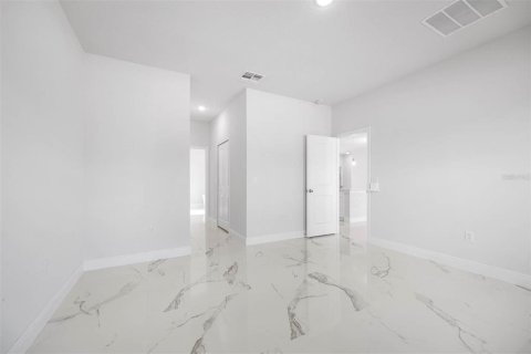 Villa ou maison à vendre à Kissimmee, Floride: 4 chambres, 171.5 m2 № 1369374 - photo 15