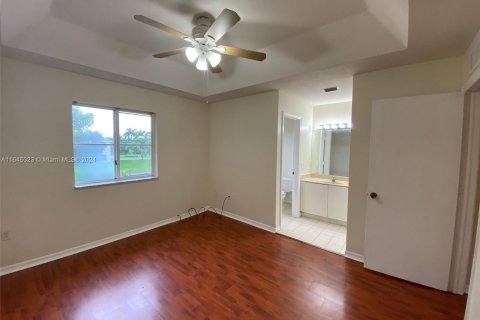 Townhouse in Homestead, Florida 2 bedrooms, 108.32 sq.m. № 1328922 - photo 21