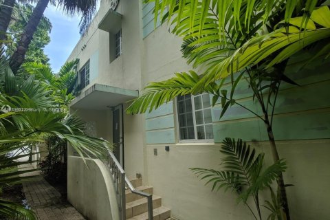 Condominio en venta en Miami Beach, Florida, 1 dormitorio, 52.95 m2 № 1399975 - foto 1