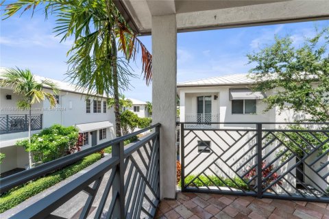 Adosado en venta en Pompano Beach, Florida, 3 dormitorios, 195.93 m2 № 1330926 - foto 17