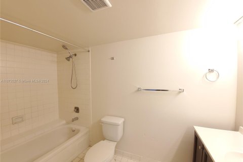 Condo in West Palm Beach, Florida, 1 bedroom  № 1396226 - photo 13