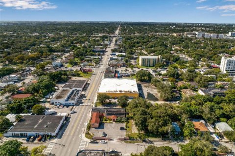 Commercial property in Miami, Florida № 1417151 - photo 9