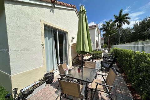 Touwnhouse à vendre à Miramar, Floride: 2 chambres, 93.37 m2 № 1229372 - photo 17