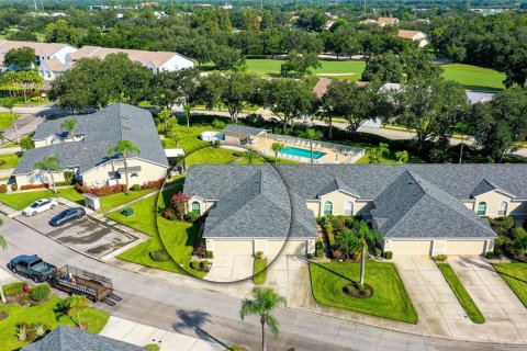 Casa en venta en Bradenton, Florida, 2 dormitorios, 153.01 m2 № 1388416 - foto 2