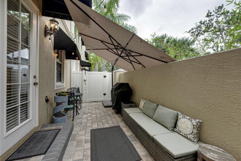 Townhouse in Tampa, Florida 3 bedrooms, 164.81 sq.m. № 1398005 - photo 18