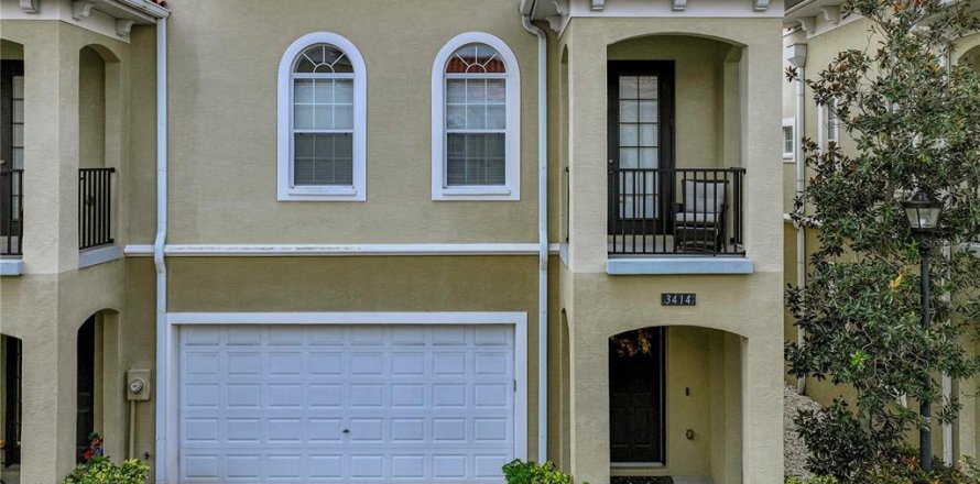 Townhouse in Tampa, Florida 3 bedrooms, 164.81 sq.m. № 1398005