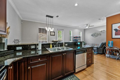 Adosado en venta en Tampa, Florida, 3 dormitorios, 164.81 m2 № 1398005 - foto 10