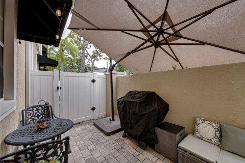 Townhouse in Tampa, Florida 3 bedrooms, 164.81 sq.m. № 1398005 - photo 21