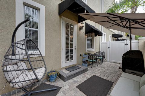 Townhouse in Tampa, Florida 3 bedrooms, 164.81 sq.m. № 1398005 - photo 17