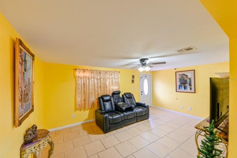 Casa en venta en New Port Richey, Florida, 2 dormitorios, 90.67 m2 № 1398003 - foto 14