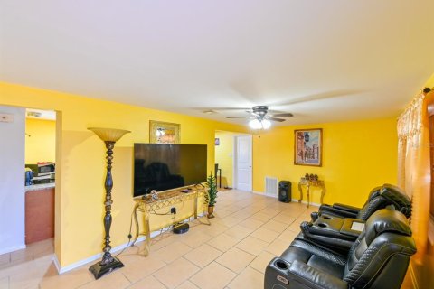 Casa en venta en New Port Richey, Florida, 2 dormitorios, 90.67 m2 № 1398003 - foto 12