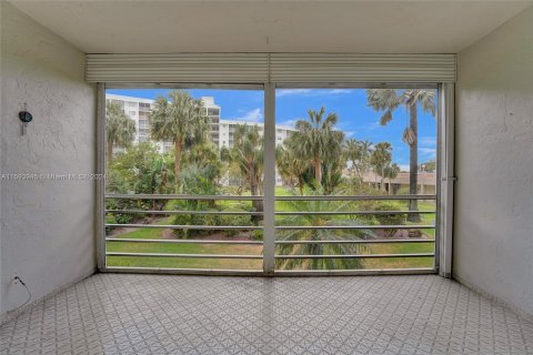 Copropriété à vendre à Pompano Beach, Floride: 2 chambres, 91.04 m2 № 1221021 - photo 22