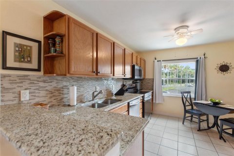 Condominio en venta en Davenport, Florida, 2 dormitorios, 124.21 m2 № 1364440 - foto 11