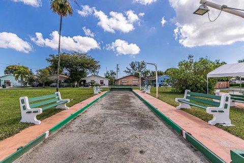 Condominio en venta en Hallandale Beach, Florida, 1 dormitorio, 58.06 m2 № 922280 - foto 5