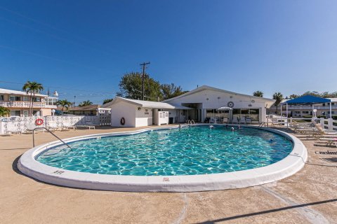 Condominio en venta en Hallandale Beach, Florida, 1 dormitorio, 58.06 m2 № 922280 - foto 16