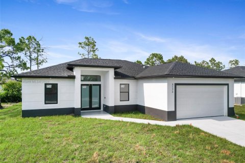 Casa en venta en Lehigh Acres, Florida, 3 dormitorios № 1179963 - foto 1