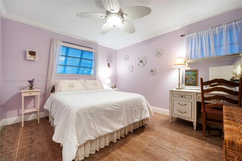 Купить виллу или дом в Катлер-Бей, Флорида 4 спальни, 291.62м2, № 1145207 - фото 28