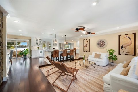 Villa ou maison à vendre à Cutler Bay, Floride: 4 chambres, 291.62 m2 № 1145207 - photo 12