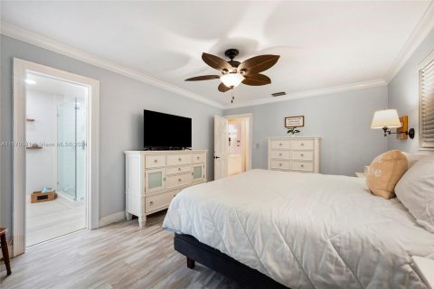 Casa en venta en Cutler Bay, Florida, 4 dormitorios, 291.62 m2 № 1145207 - foto 20