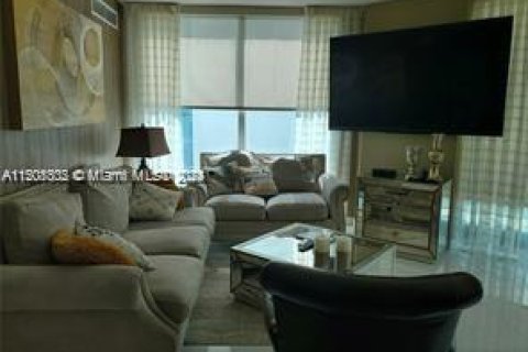 Condominio en venta en Sunny Isles Beach, Florida, 3 dormitorios, 134.43 m2 № 929347 - foto 12