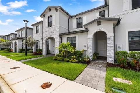 Touwnhouse à vendre à Homestead, Floride: 3 chambres, 123.37 m2 № 1369017 - photo 2