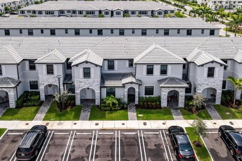 Touwnhouse à vendre à Homestead, Floride: 3 chambres, 123.37 m2 № 1369017 - photo 5