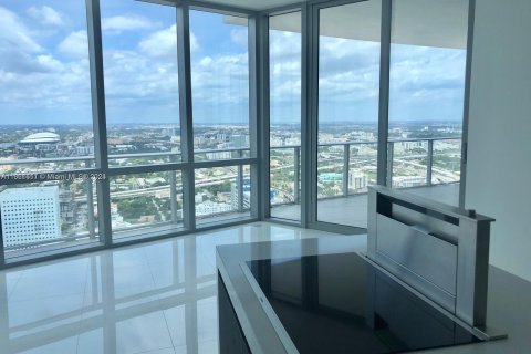 Condo in Miami, Florida, 2 bedrooms  № 1369059 - photo 3