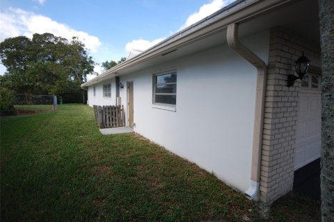 Villa ou maison à vendre à Coral Springs, Floride: 4 chambres, 192.4 m2 № 962465 - photo 24