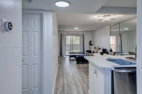 Condominio en venta en Sunrise, Florida, 2 dormitorios, 75.72 m2 № 944396 - foto 15