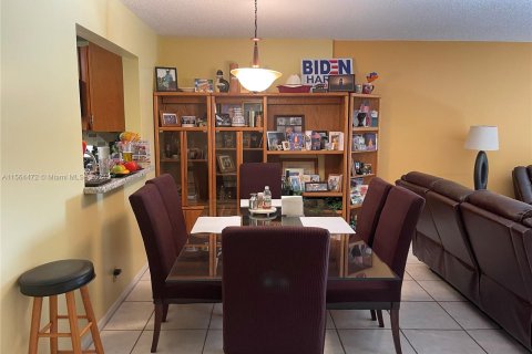 Copropriété à vendre à Dania Beach, Floride: 2 chambres, 106.28 m2 № 1099662 - photo 25