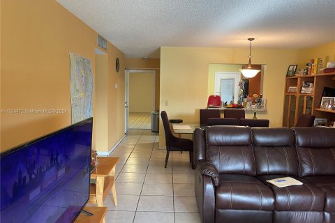 Copropriété à vendre à Dania Beach, Floride: 2 chambres, 106.28 m2 № 1099662 - photo 7
