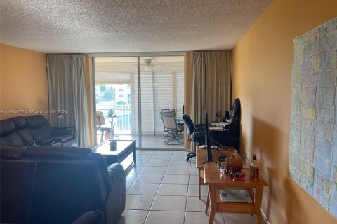 Copropriété à vendre à Dania Beach, Floride: 2 chambres, 106.28 m2 № 1099662 - photo 30