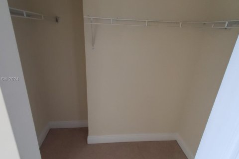 Condo in Sunrise, Florida, 2 bedrooms  № 1099622 - photo 15