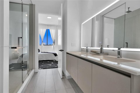 Copropriété à vendre à Miami Beach, Floride: 2 chambres, 110.55 m2 № 1329490 - photo 18