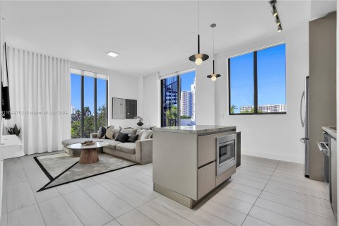 Copropriété à vendre à Miami Beach, Floride: 2 chambres, 110.55 m2 № 1329490 - photo 1