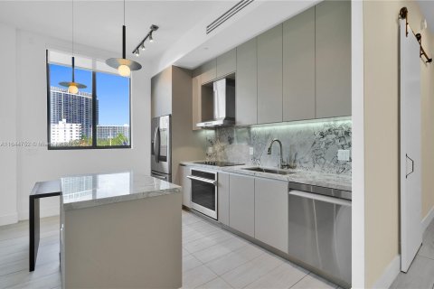 Copropriété à vendre à Miami Beach, Floride: 2 chambres, 110.55 m2 № 1329490 - photo 5