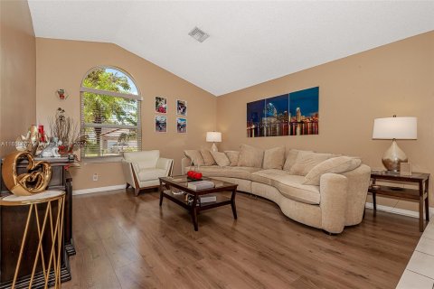 Casa en venta en Coral Springs, Florida, 4 dormitorios, 173.63 m2 № 1364899 - foto 5