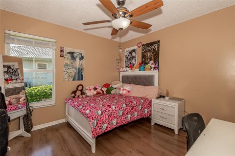 Casa en venta en Coral Springs, Florida, 4 dormitorios, 173.63 m2 № 1364899 - foto 19