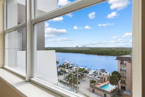 Copropriété à vendre à Hollywood, Floride: 2 chambres, 118.54 m2 № 1179879 - photo 16