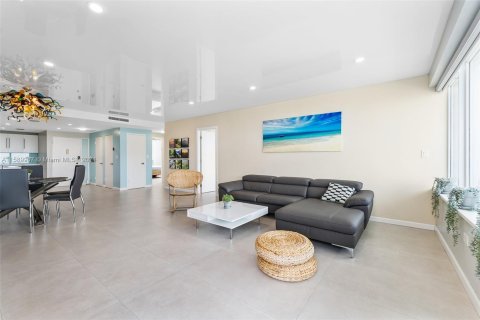 Copropriété à vendre à Hollywood, Floride: 2 chambres, 118.54 m2 № 1179879 - photo 5