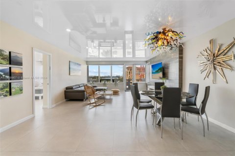 Copropriété à vendre à Hollywood, Floride: 2 chambres, 118.54 m2 № 1179879 - photo 3