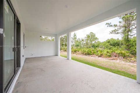 Villa ou maison à vendre à Lehigh Acres, Floride: 3 chambres, 153.75 m2 № 1179882 - photo 21