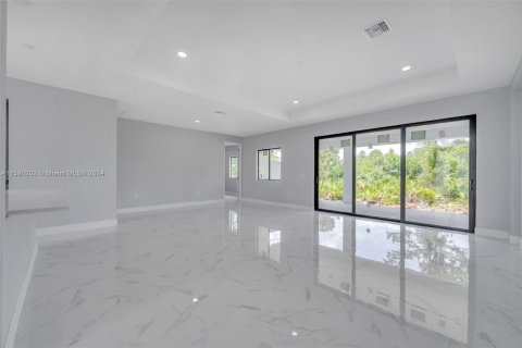 Villa ou maison à vendre à Lehigh Acres, Floride: 3 chambres, 153.75 m2 № 1179882 - photo 11