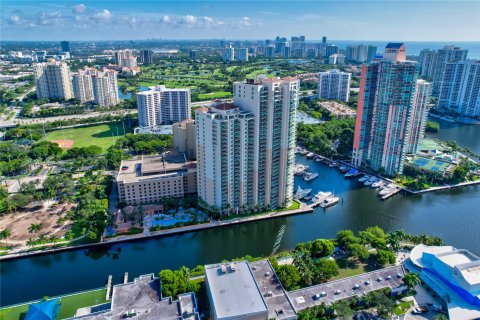 Condo in Aventura, Florida, 2 bedrooms  № 1104774 - photo 20