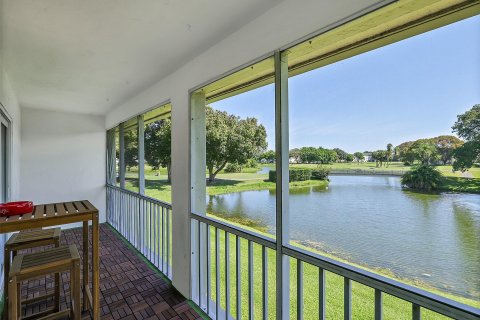 Condominio en venta en Coconut Creek, Florida, 1 dormitorio, 77.2 m2 № 1104739 - foto 8